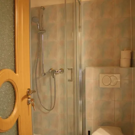 Kedvenc Vendégház 4*