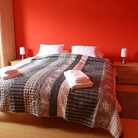 Kedvenc Vendeghaz בית הארחה מישקולץ