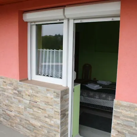 Vendégház Kedvenc 4*