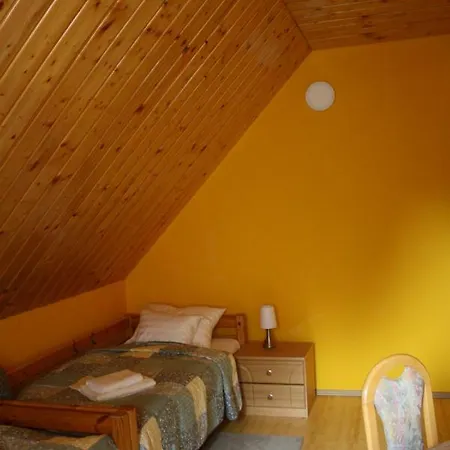 Kedvenc Vendeghaz Mişcolţ