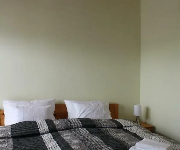 בית הארחה Kedvenc Vendeghaz