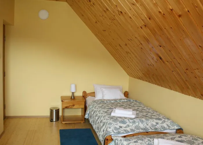 Kedvenc Vendeghaz 4* מישקולץ